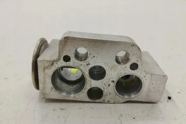 Ilmastointijäähdyttimen venttiili AUDI 2.0L Diesel image 4