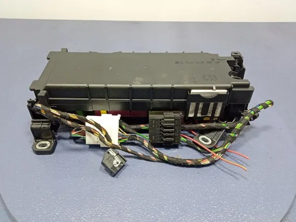 Caja de Fusibles Mercedes OEM A2465400040 - Usado image 2