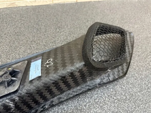 Parachoques toma de aire McLaren 720S OEM 14AB429CP image 4