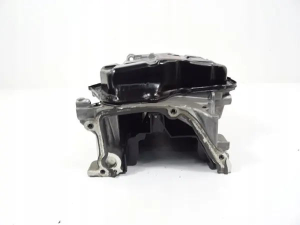 Nissan X-Trail T32 Öljypärä OEM 110178859R Käytetty image 8