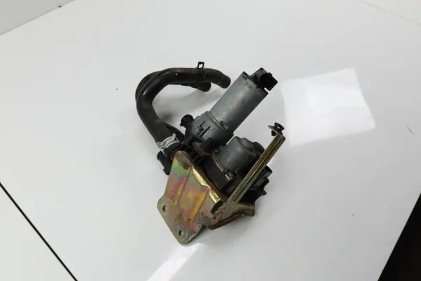 Mercedes W220 Wasser-Ventil OEM 2208300084 - Gebraucht image 7