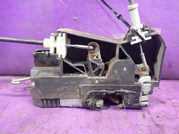 Türschloss vorne links Opel Corsa C 24434884 image 4