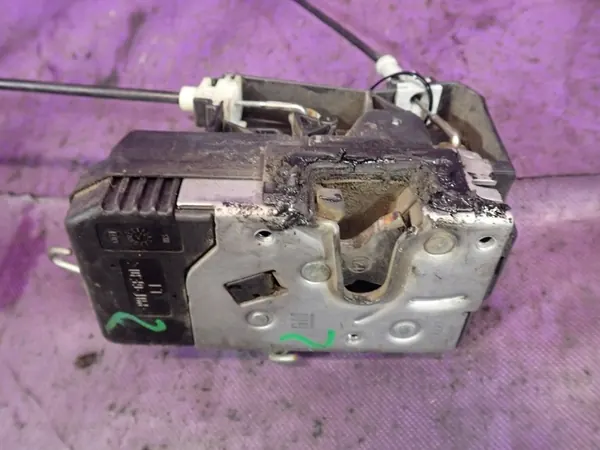 Türschloss vorne links Opel Corsa C 24434884 image 5