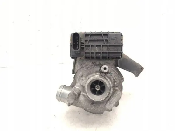 Turbo usado OEM 4U3Q6K682AJ para Citroën C6 image 2