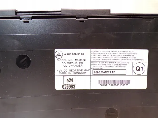 Mercedes CD-vaihtaja Lehti OEM 2038703389 image 3