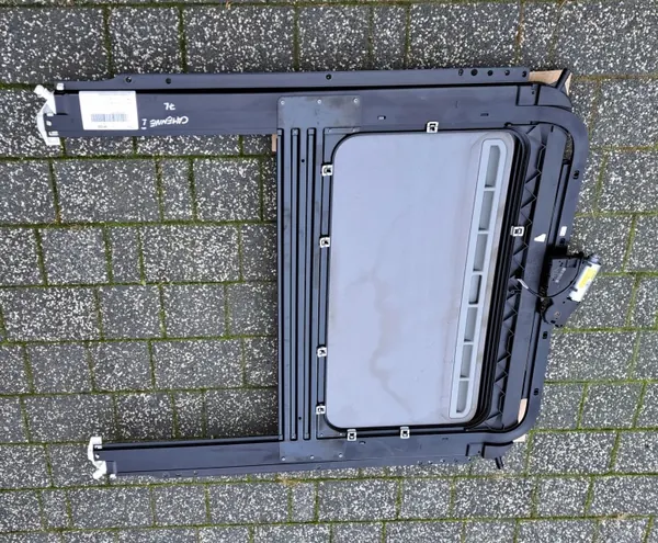 Teto solar Porsche Cayenne I OEM 7L0877041A - Usado image 6