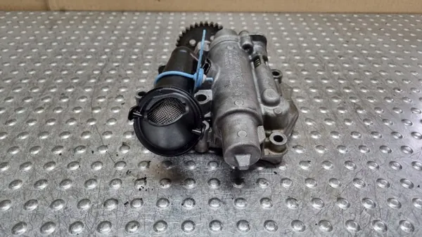 Pompe à huile OEM 04E115103F pour VW Group 2.0TDI image 4