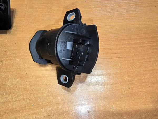 BMW 3 E92 Forro Cerradura Puerta OEM - Usado image 8