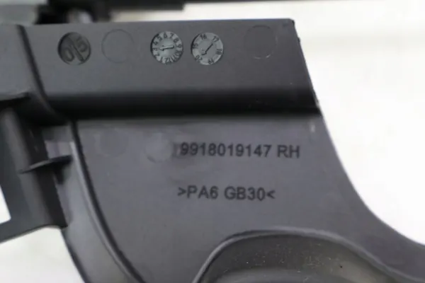 Volvo V90 II bagageutrymmesrullmekanism OEM 31675973 image 6