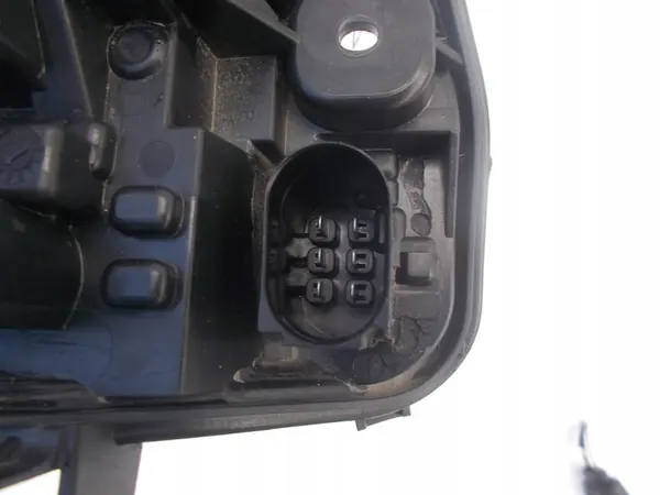 Audi A3 8P Bakljusinsats Höger 8P4945258D 09-13 image 5