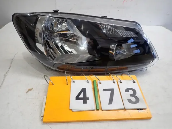 Oikea Etuvalaisin VW Caddy 2010-2015 image 2