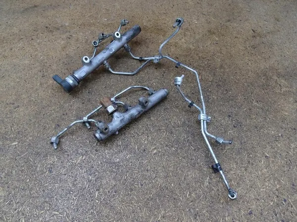 Ensemble de rampe de carburant AUDI A4 B8 8K A5 8T A6 C6 2.7 TDI image 10