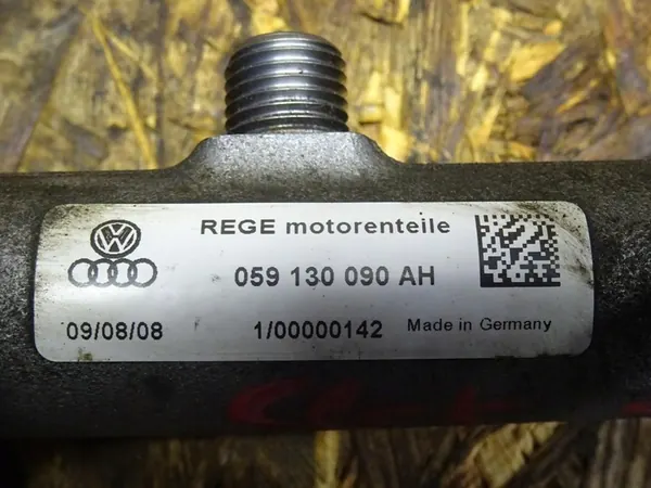 Ensemble de rampe de carburant AUDI A4 B8 8K A5 8T A6 C6 2.7 TDI image 3