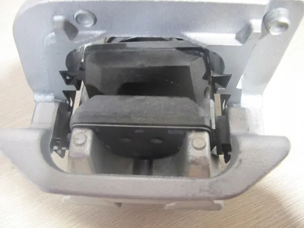 Bremszangen BMW OEM 6882246 - Gebraucht image 3
