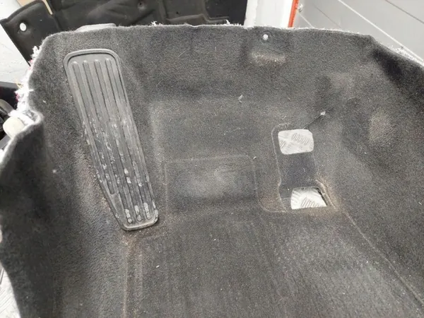 Tapete OEM 84068014 para Chevrolet Camaro 2016 image 5