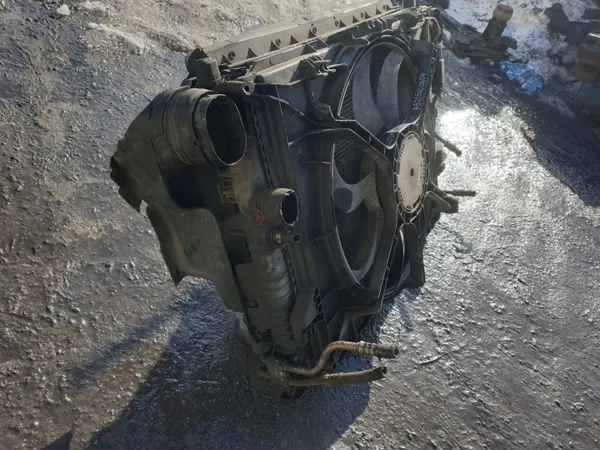 Mercedes-Benz ML W164 3.5 V6 jäähdytin-sarja OEM A5215000004 image 8