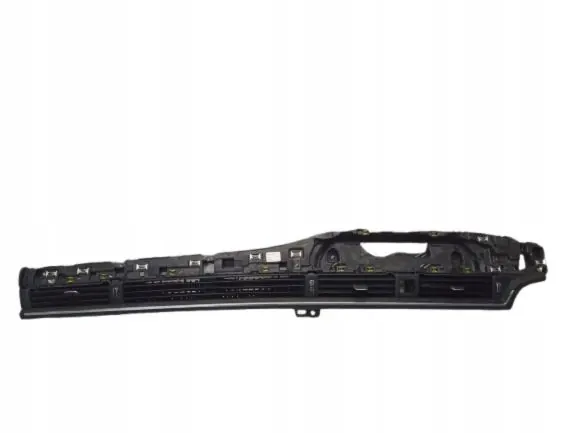 Audi A5 2018 Rejillas Salpicadero OEM 8W1820902E image 2