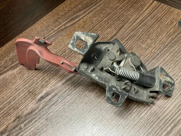 Serrure de capot Alfa Romeo 147 OEM RAJ18856 image 4