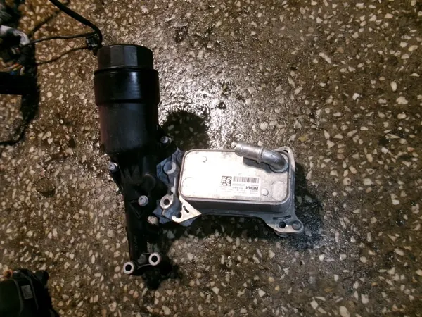 Oliekoeler Mercedes Sprinter 907 2.2 OEM 6511801165 image 2