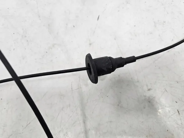 Câble d'ouverture capot Dodge Ram Rebel 19 OEM 68311132AA image 4