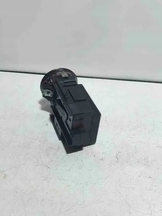 Ontsteekschakelaar OEM 333013301 voor VW Passat B7 Alltrack image 3