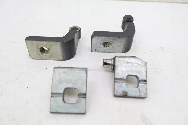 Bisagra Puerta Maserati Grecale Izquierda Trasera OEM 1274738631 image 4