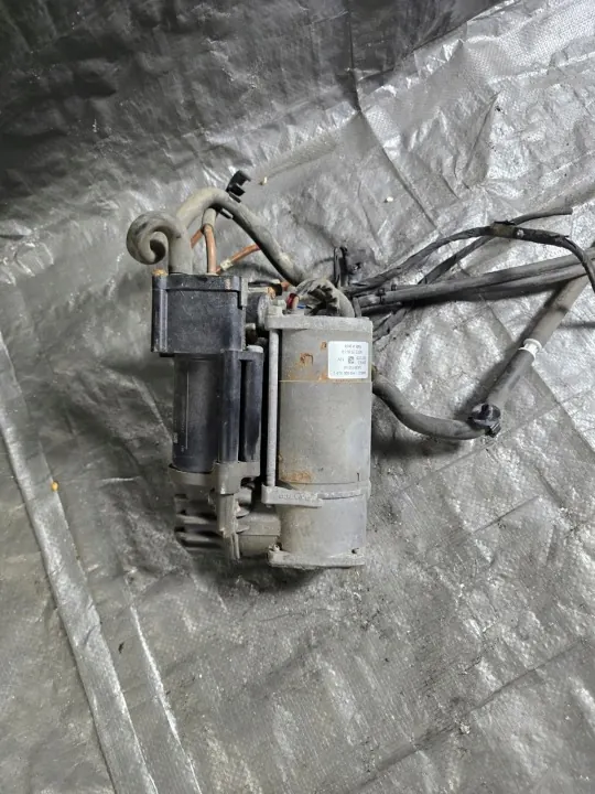 Compressore Sospensione Mercedes E (W213) A2133200004 image 2