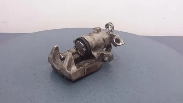 AUDI A3 8L 1.9 TDI Takajarrusatula Oikea ABE CZH1225 image 3