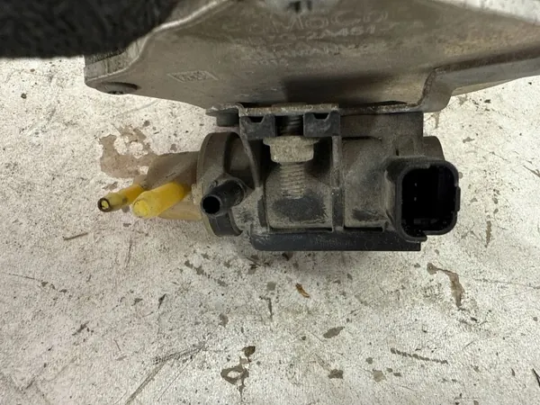 Bomba de vacío usada OEM DS7Z2A451B para Ford Fusion II image 8