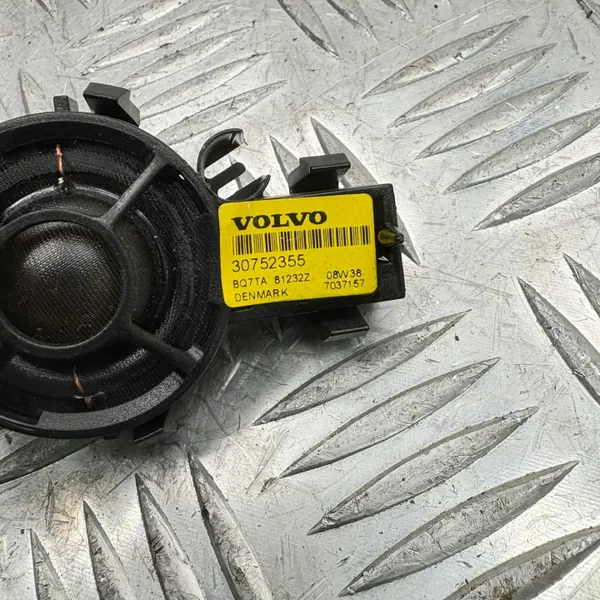 Dynaudio tweeter-kaiutin OEM 30752355 Taka Volvo XC90 image 4