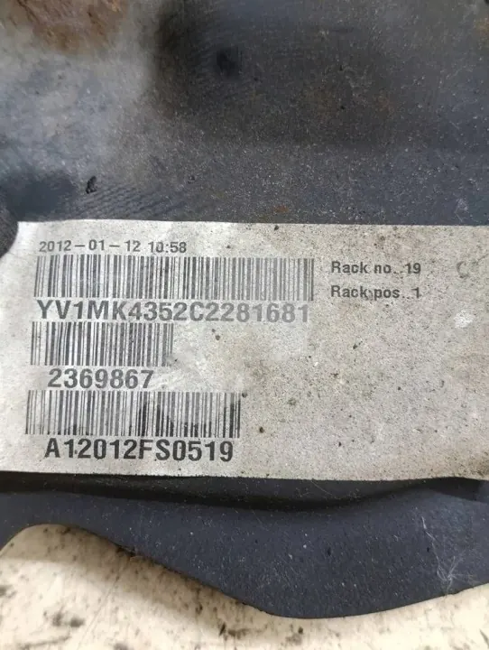 OEM 2369867 Gato Volvo C30 2010-2013 Usado image 6