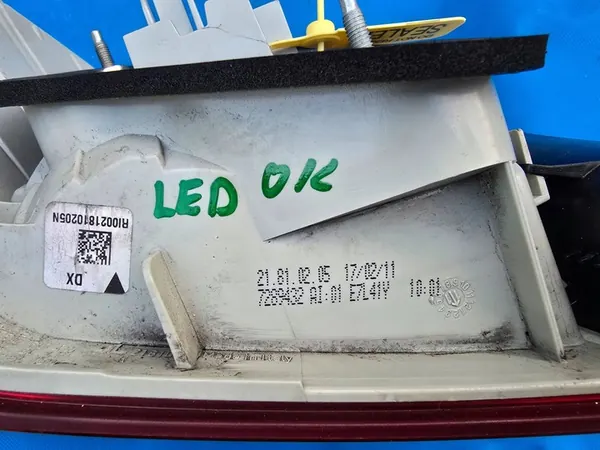 Luz LED trasera derecha BMW 3 E91 LCI OEM 7289432 image 4