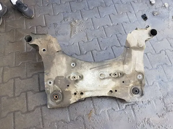 Porte-moteur OEM TOC49482 Avant pour Renault image 3