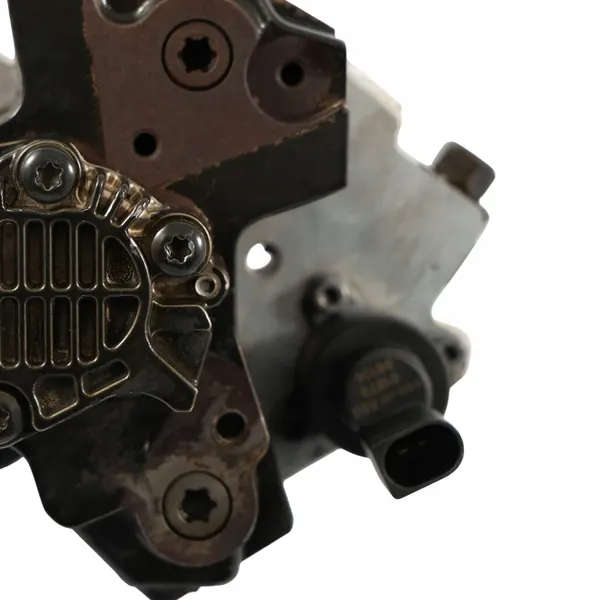 Audi Q7 4L Kraftstoffpumpe 4.2 TDI Diesel 057130755M image 3