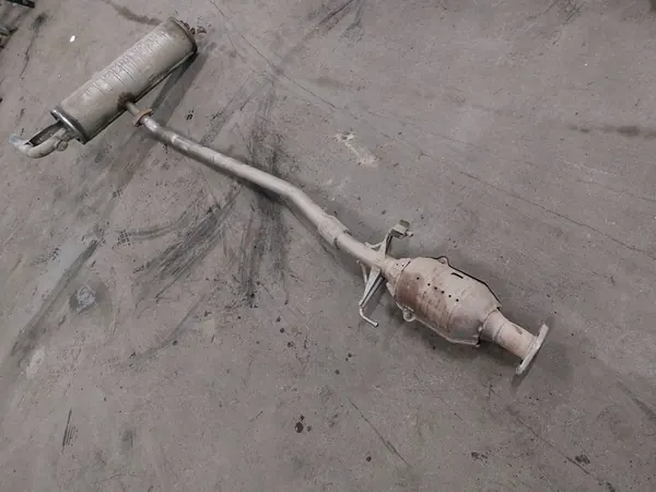 Silencieux d'échappement Complet Catalyseur Toyota RAV4 II image 7