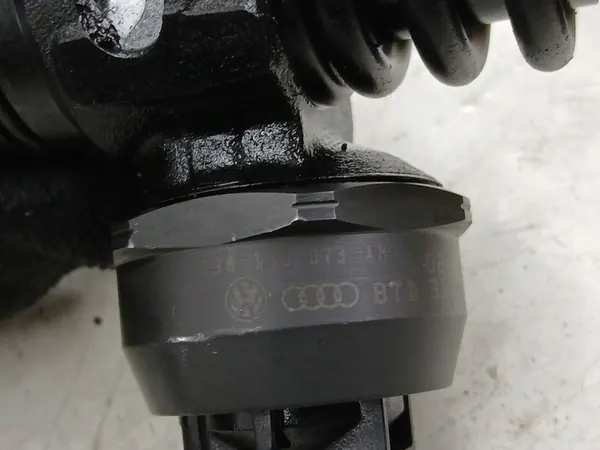 INJETOR VW PASSAT B5 1.9 TDI 038130073AH image 3