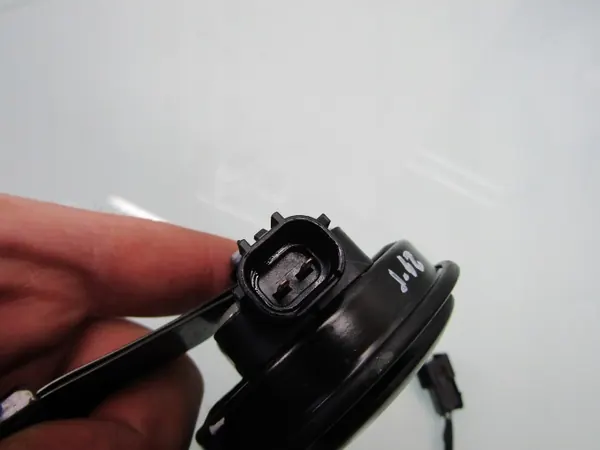 Klaxon OEM 96630-Q0100 pour Hyundai Bayon 24R image 4