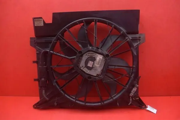 FLÄKT VOLVO XC90 2.4 D5 2002-2006 OEM 30680005 image 3