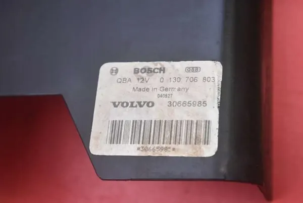 FLÄKT VOLVO XC90 2.4 D5 2002-2006 OEM 30680005 image 5