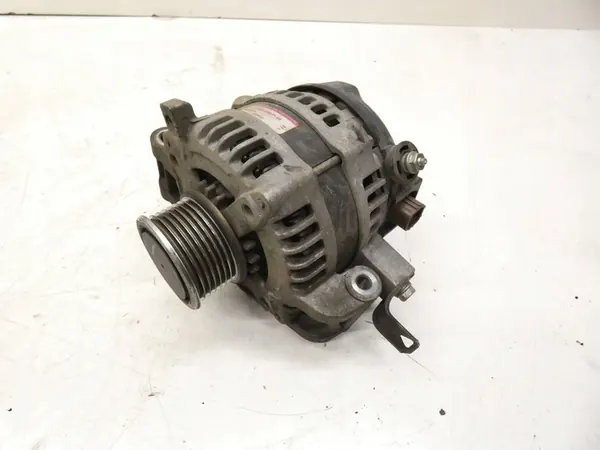 Vaihtovirtageneraattori Toyota Auris 2.0D OE 27060-0R011 image 2