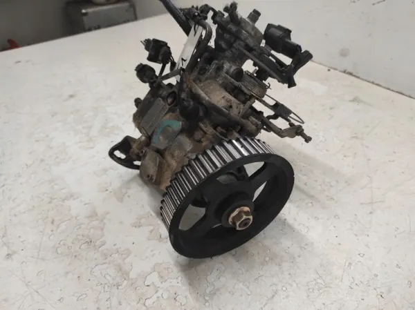 Ruiskupumppu OEM 104780-4840 Hyundai Galloperille image 3