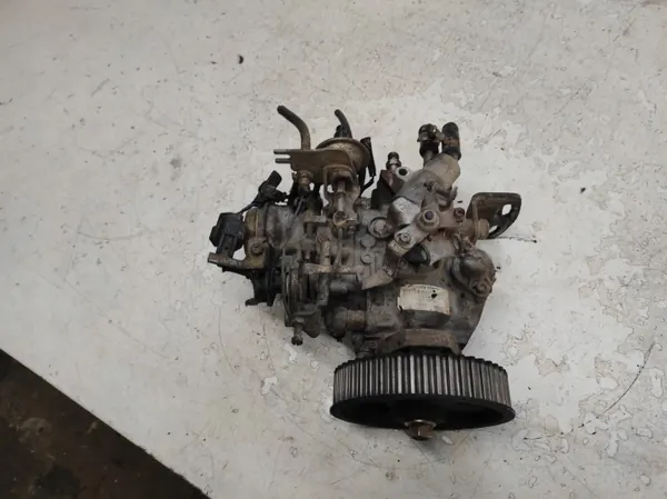 Ruiskupumppu OEM 104780-4840 Hyundai Galloperille image 5