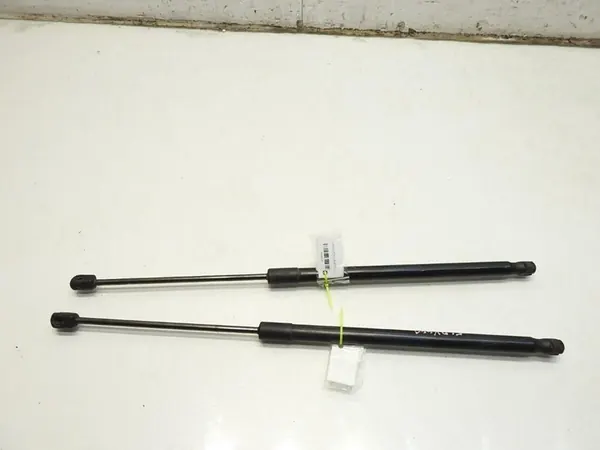 Volvo V60 Bakluckgasdämpare 31297080 image 7