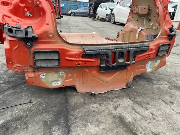 Para-lamas quarto traseiro OEM AUST130566 image 10