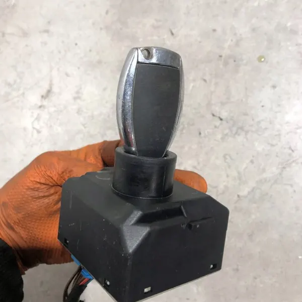 Peça estacionária Mercedes-Benz OEM A2469058101 image 3