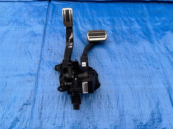 PEUGEOT 208 II GT LINE Elektrische Gas- en Rempedalen image 5