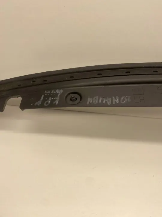 Aislamiento lado izquierdo OEM 23295055 para Chevrolet Malibu 2020 image 6