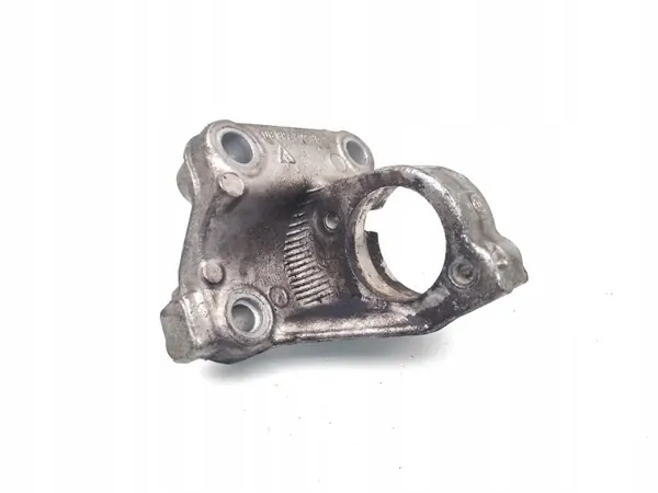 Antriebswellenlagerhalterung OEM 9680276880 - Citroen C3 image 9
