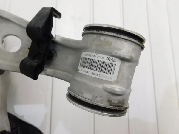 Snodo Anteriore Destro Porsche 911 991 GTS OEM image 9