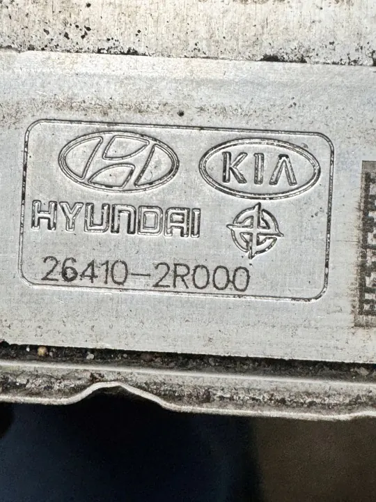 Refroidisseur d'huile Kia OEM 26410-2R000 Sorento IV image 6